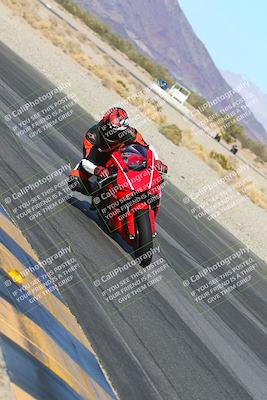 media/Jan-13-2024-SoCal Trackdays (Sat) [[9c032fe5aa]]/Turn 14 Inside (150pm)/